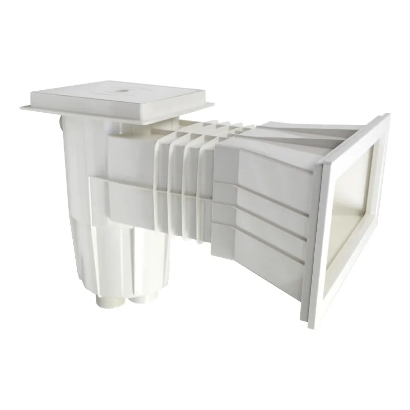 Ce skimmer en cyclolac présente une très large meurtrière