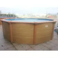 un kit Piscine  de 3.66 mètres de diamètre aspect bois et de 1.32m de hauteur