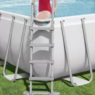 échelle pour piscine tubulaire bestway