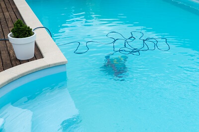 Robot nettoyeur piscine