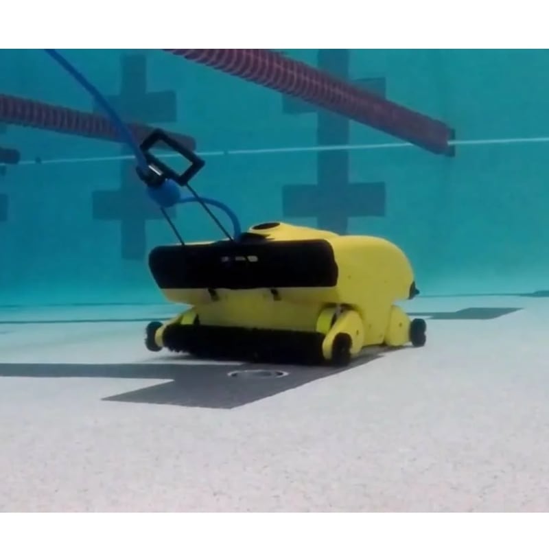 Photo de l'ouverture du robot nettoyeur Dolphin WAVE 150