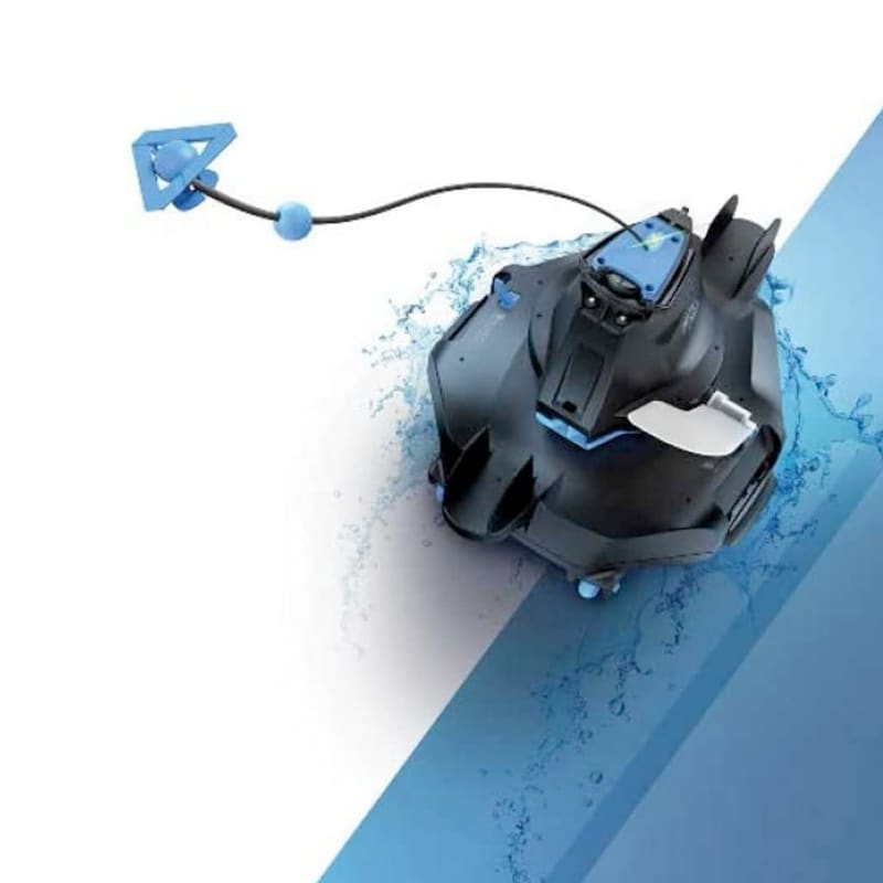 Photo du robot Delta rx200 Plus en action dans l'eau avec le flotteur