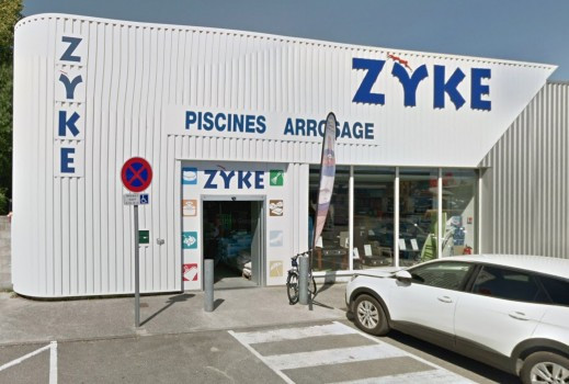 Zyke Piscine
